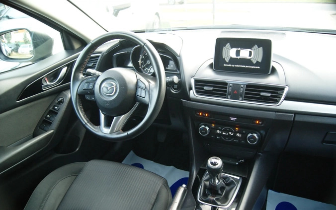 Mazda 3 cena 51900 przebieg: 105000, rok produkcji 2017 z Szczecin małe 781